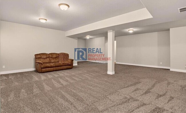 Building Photo - 6687 Rolling Creek Dr