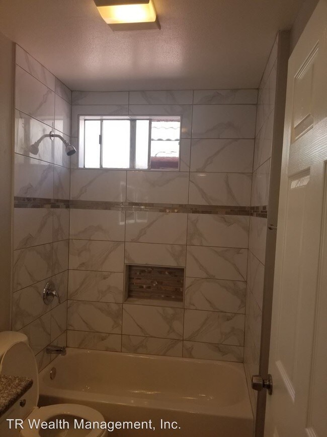 Building Photo - 8975-8979 State St