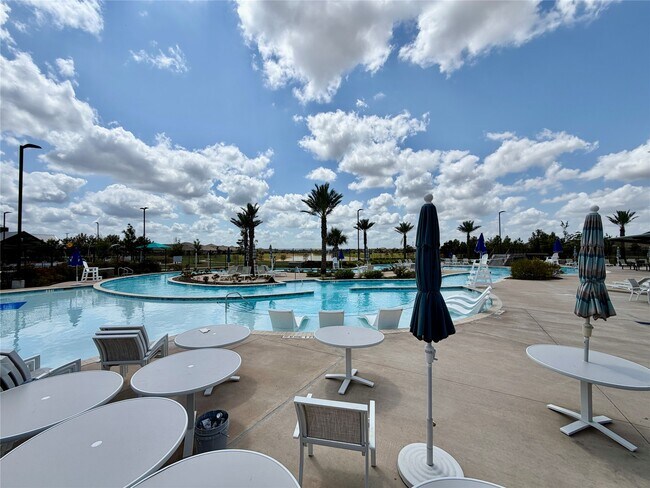 Building Photo - 21118 Garden Palm Dr
