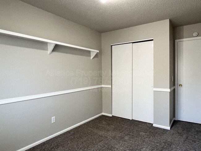 Building Photo - 5851 Granby Hill Dr