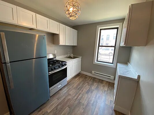 Building Photo - 2714 Avenue D