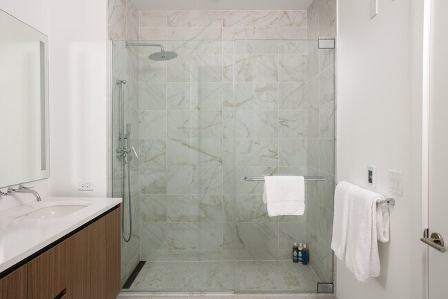 Building Photo - 60 E Randolph St