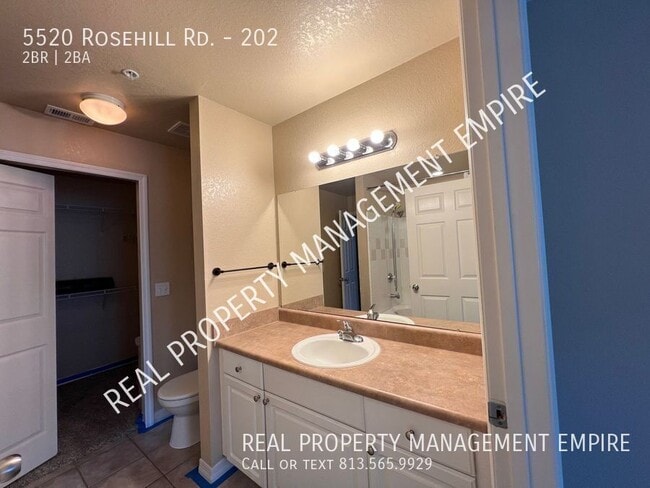 Building Photo - 5520 Rosehill Rd