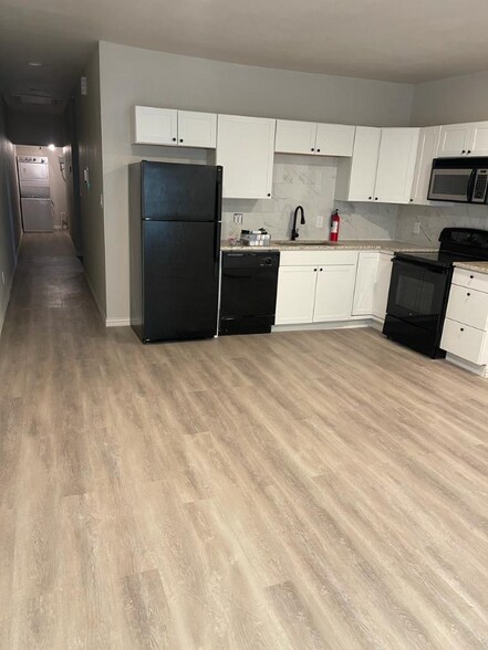 Building Photo - 334 5th St SW