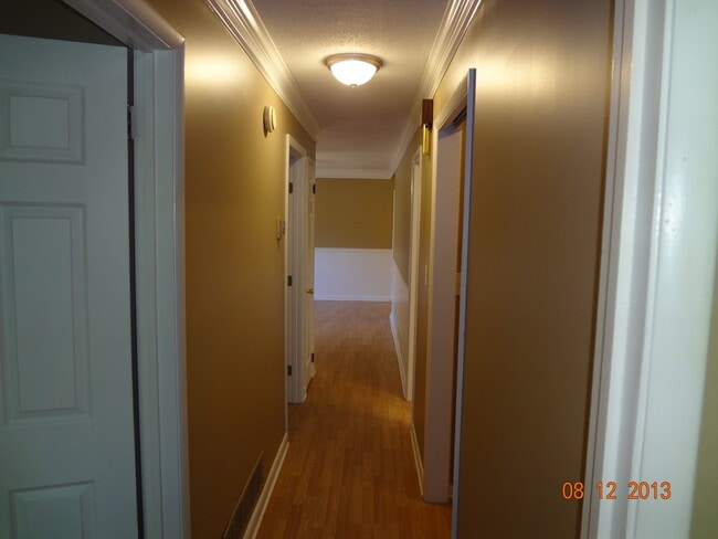 Building Photo - 152 Kendrick Ct