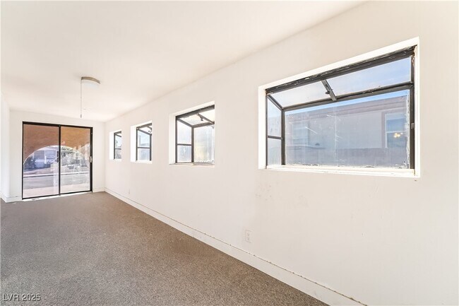 Building Photo - 4790 Fuentes Way