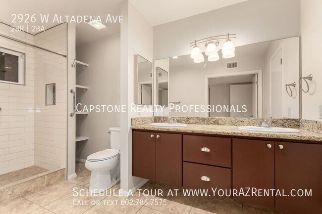 Building Photo - 2926 W Altadena Ave