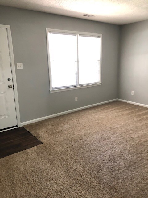 Building Photo - 501 Waldo St