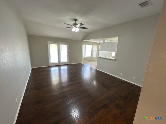 Building Photo - 4507 Lonesome Dove Dr