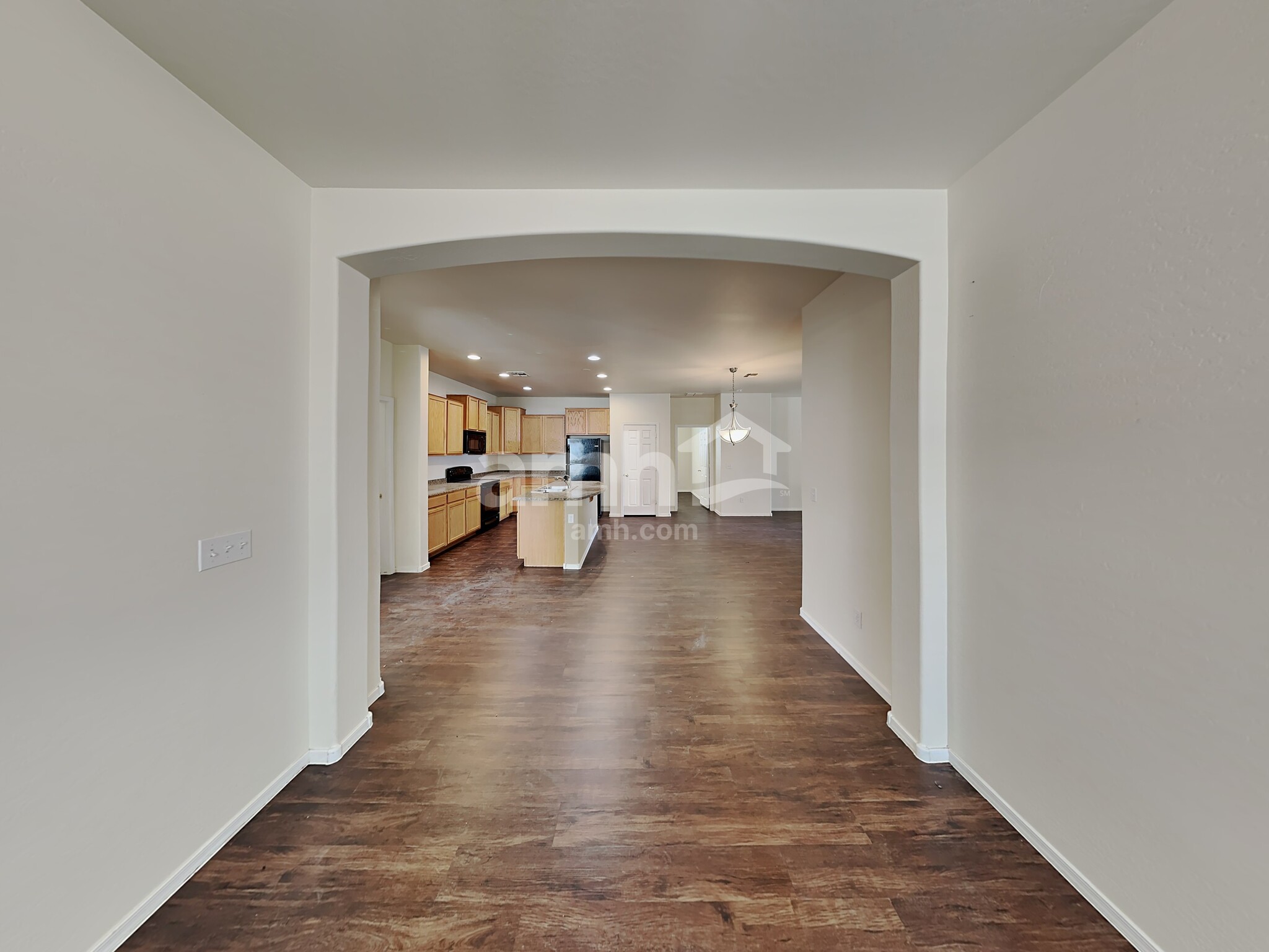 Building Photo - 2363 E Omega Dr
