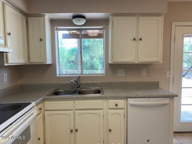 Building Photo - 16532 E Briarwood Dr