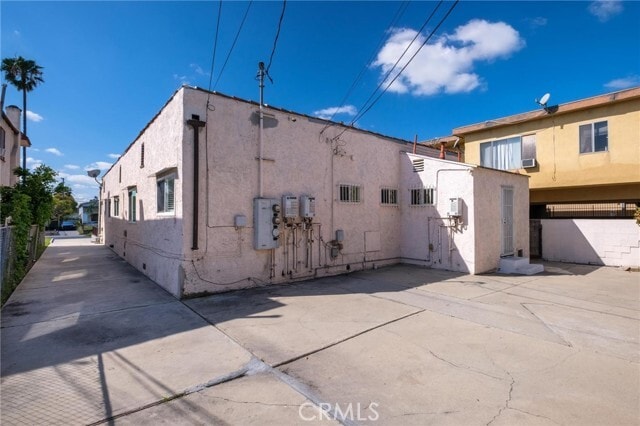 Building Photo - 4533 Saturn St