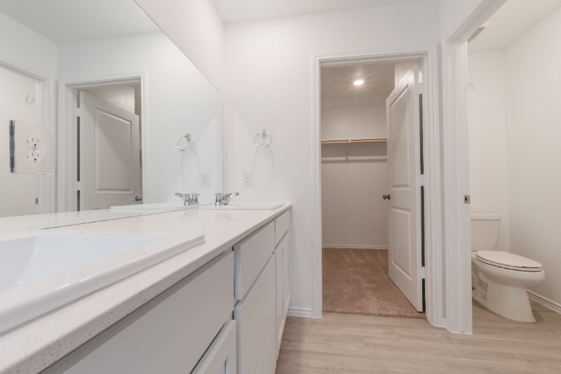 Building Photo - 418 Keefer