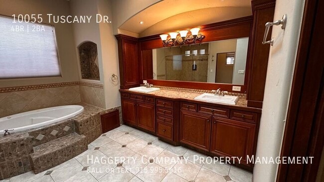 Building Photo - 10055 Tuscany Dr