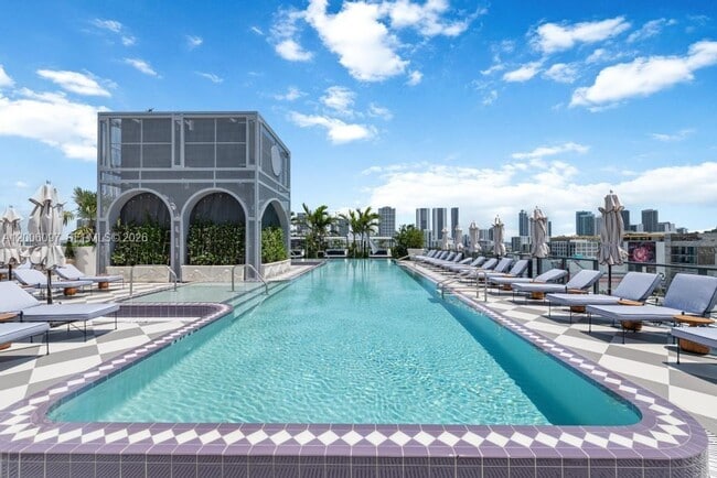 Building Photo - 2700 NW 2nd Ave