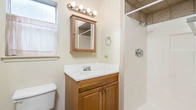 Building Photo - 4710 Casa Bello St