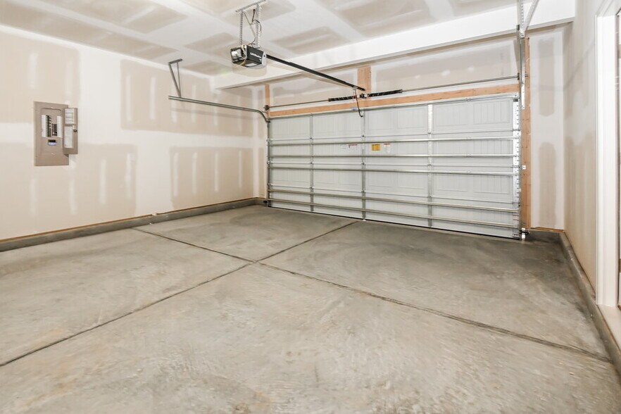 Building Photo - 4319 Drifter Dr