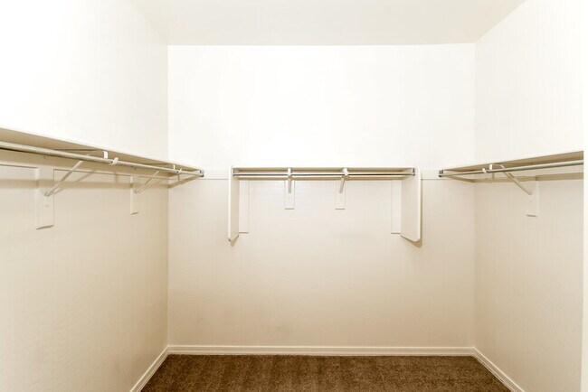 Building Photo - 480 W White Sands Dr