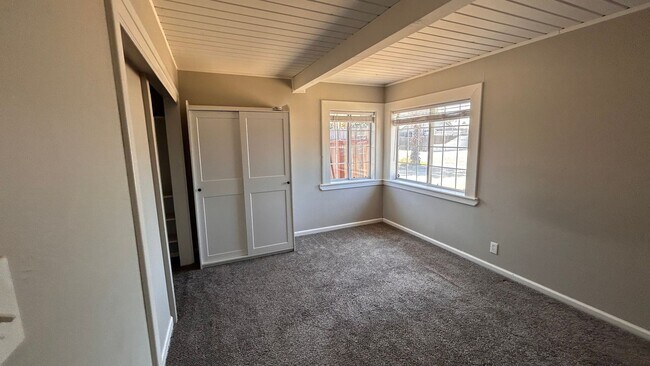 Building Photo - Nice home in Sacramento