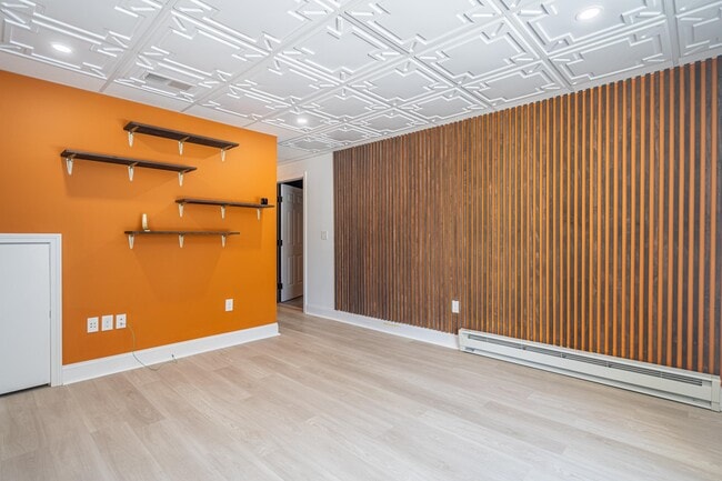 Building Photo - 5 Lowther Pl