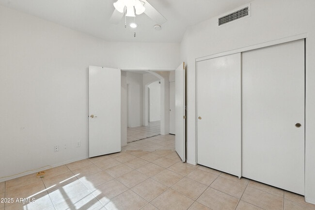 Building Photo - 17934 W Deneen Way