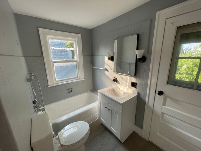 Building Photo - SECTION 8 and EDEN Accepted!!! Newly Renov...