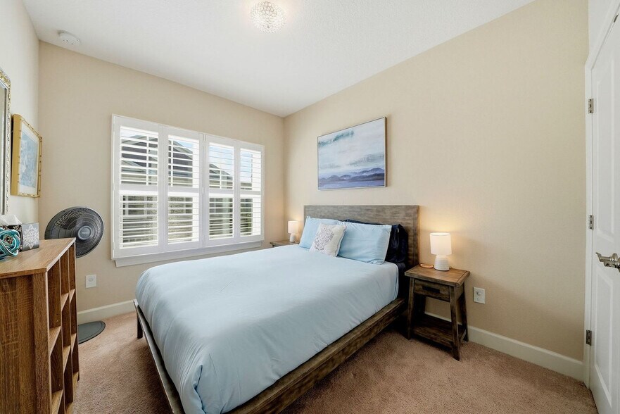 Building Photo - 6133 Marina Cove Way S