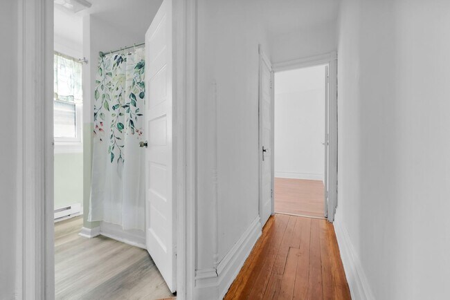 Building Photo - Spacious 3BR Allentown Gem – Comfort & Con...