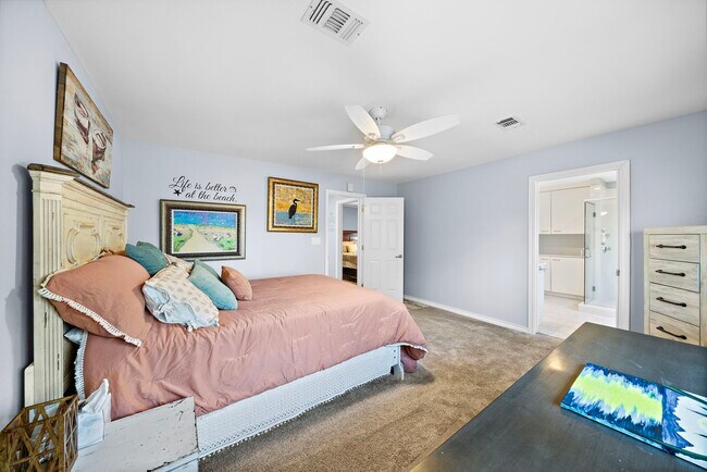 Building Photo - 2913 Beluche Dr
