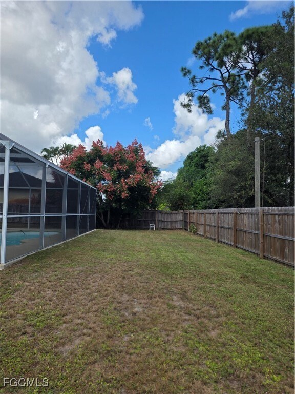 Building Photo - 18425 Rosewood Rd
