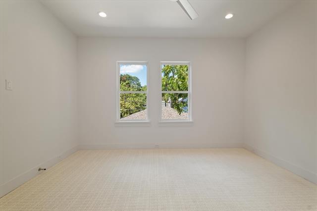 Building Photo - 6255 Belmont Ave