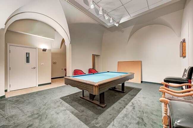 Building Photo - Indianapolis Athletic Club Condo