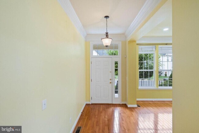 Building Photo - 7517 Lindberg Dr