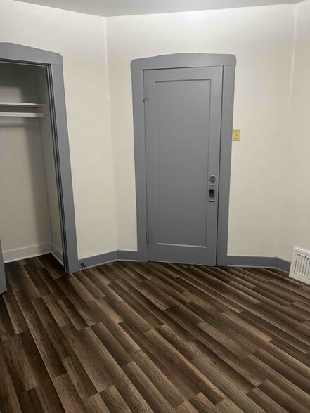 Building Photo - 8671 S State St