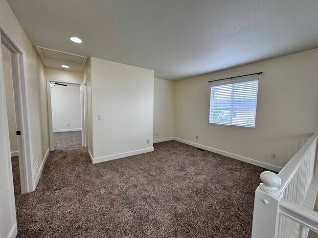 Building Photo - 1832 Riverwalk Pkwy