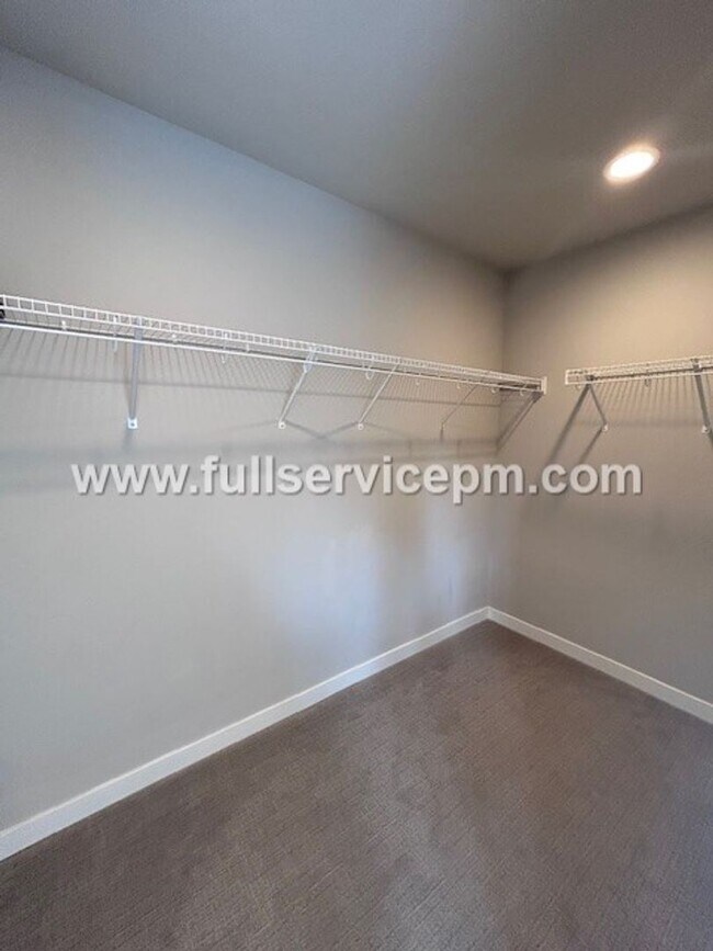 Building Photo - Contemporary 3 BD Mt. Baker Townhome! Location!!