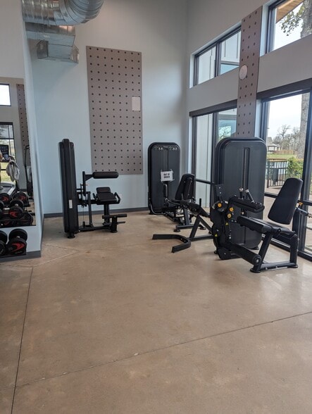 Building Photo - 112 Esparza Dr