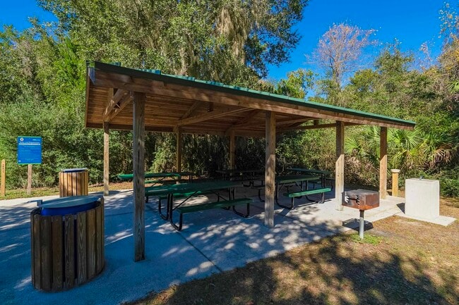 Building Photo - 1040 Dorado Dr