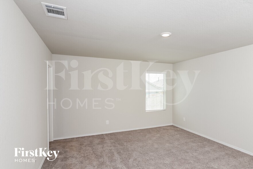 Building Photo - 6436 Pickaxe Way