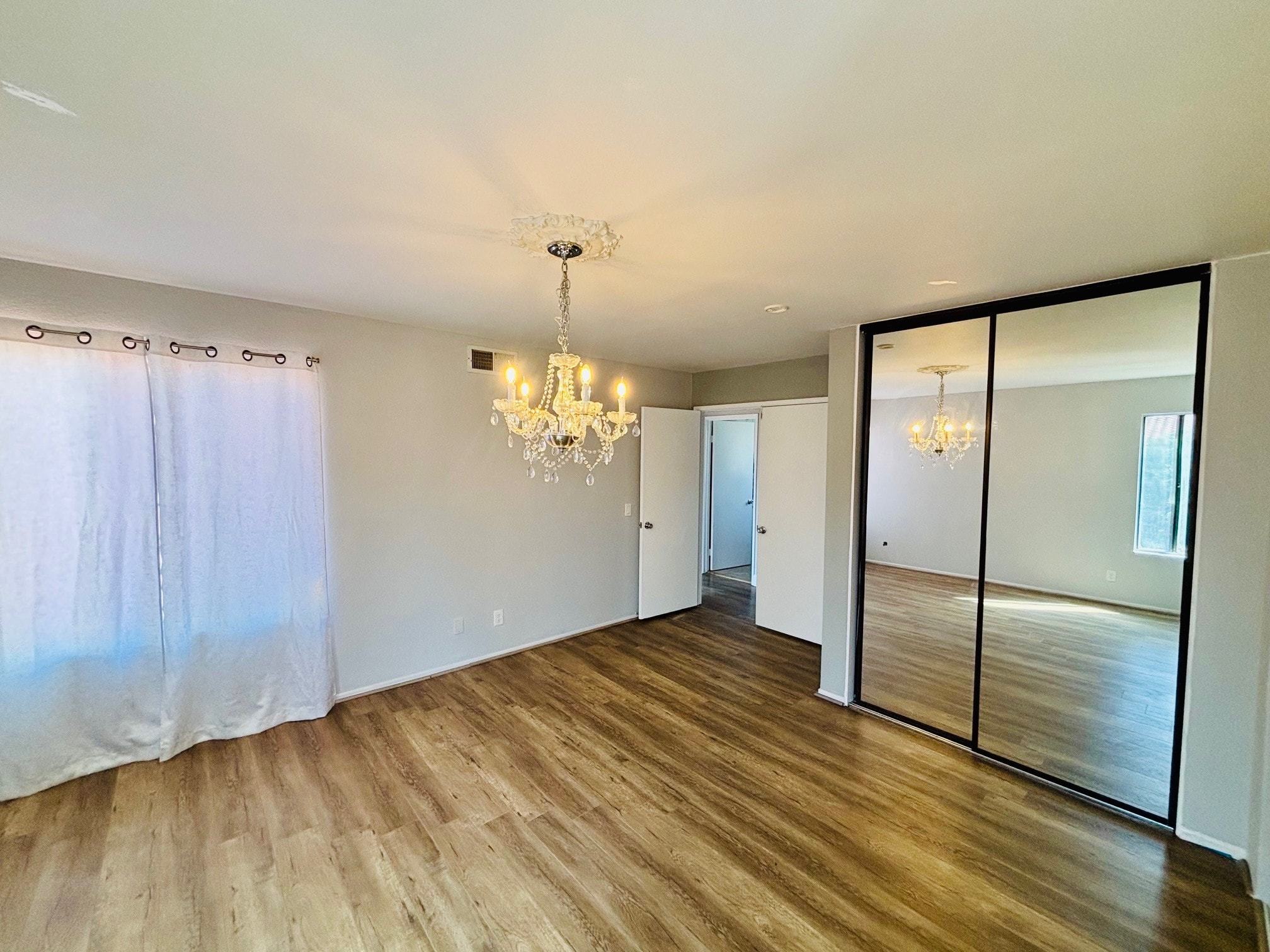 Building Photo - 38343 5th Pl W