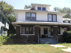 Building Photo - 3353 N College Ave