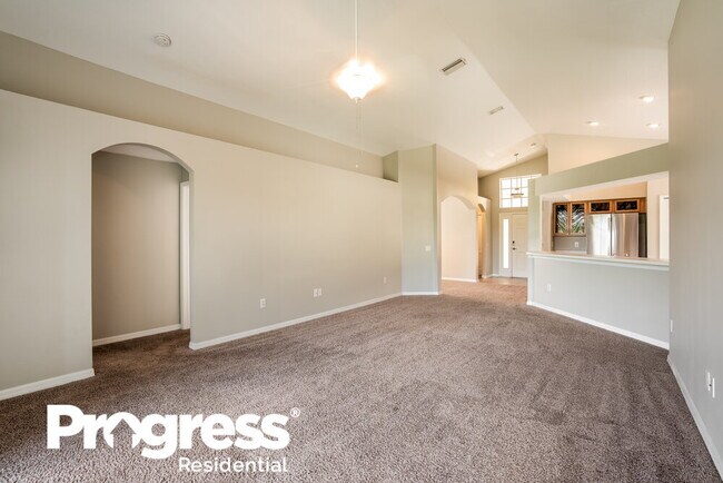 Building Photo - 10038 Creek Bluff Dr