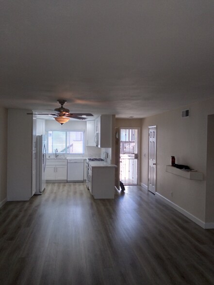 Building Photo - 9808 Shirley Gardens Dr