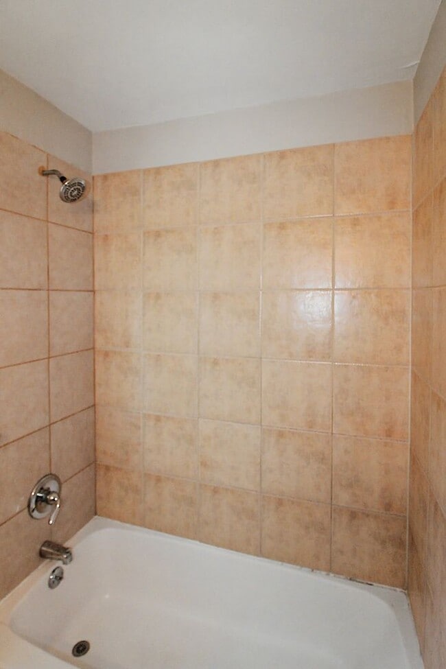 Building Photo - 4521 Hovis Rd
