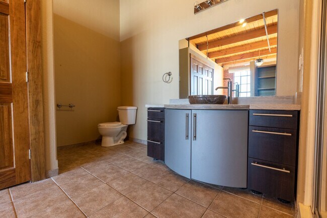 Building Photo - Large One Bedroom One and half bath Loft A...