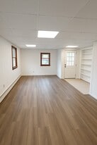 Building Photo - 370 Falling Run Rd