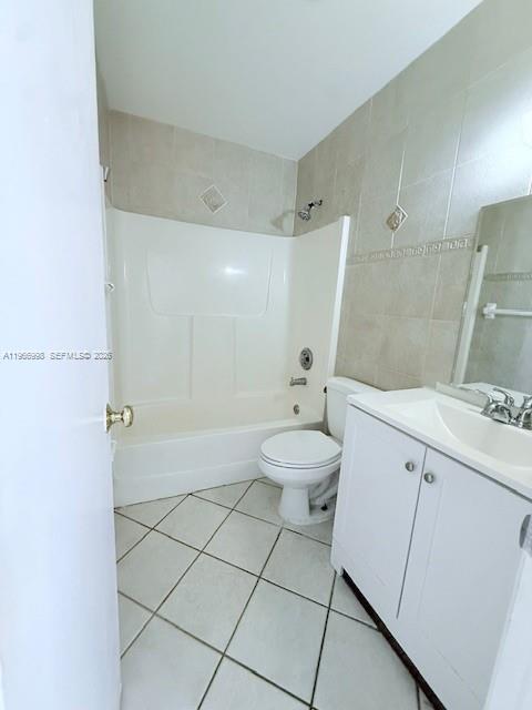 Building Photo - 660 W Park Dr