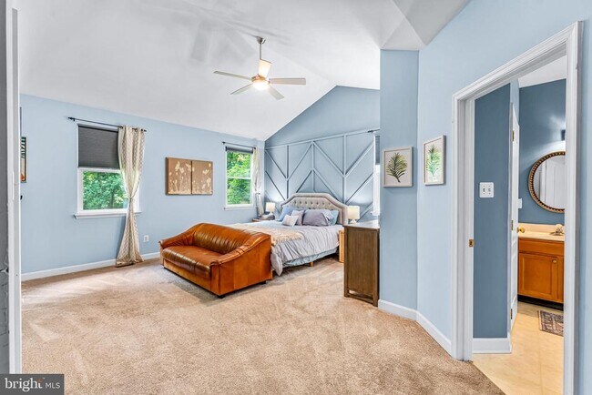 Building Photo - 10870 Hammond Dr