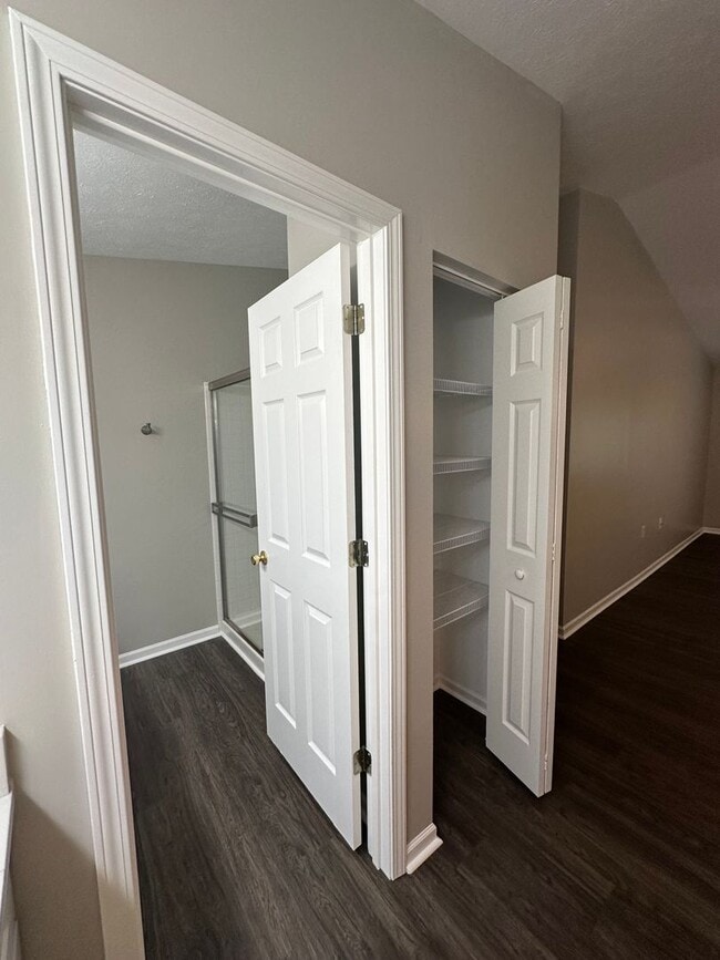 Building Photo - 10301 Trotters Pointe Dr