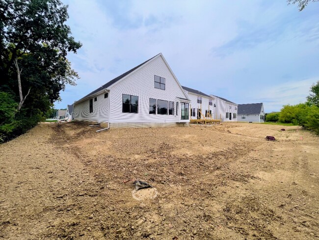 Building Photo - 6228 Hawthorne Ave